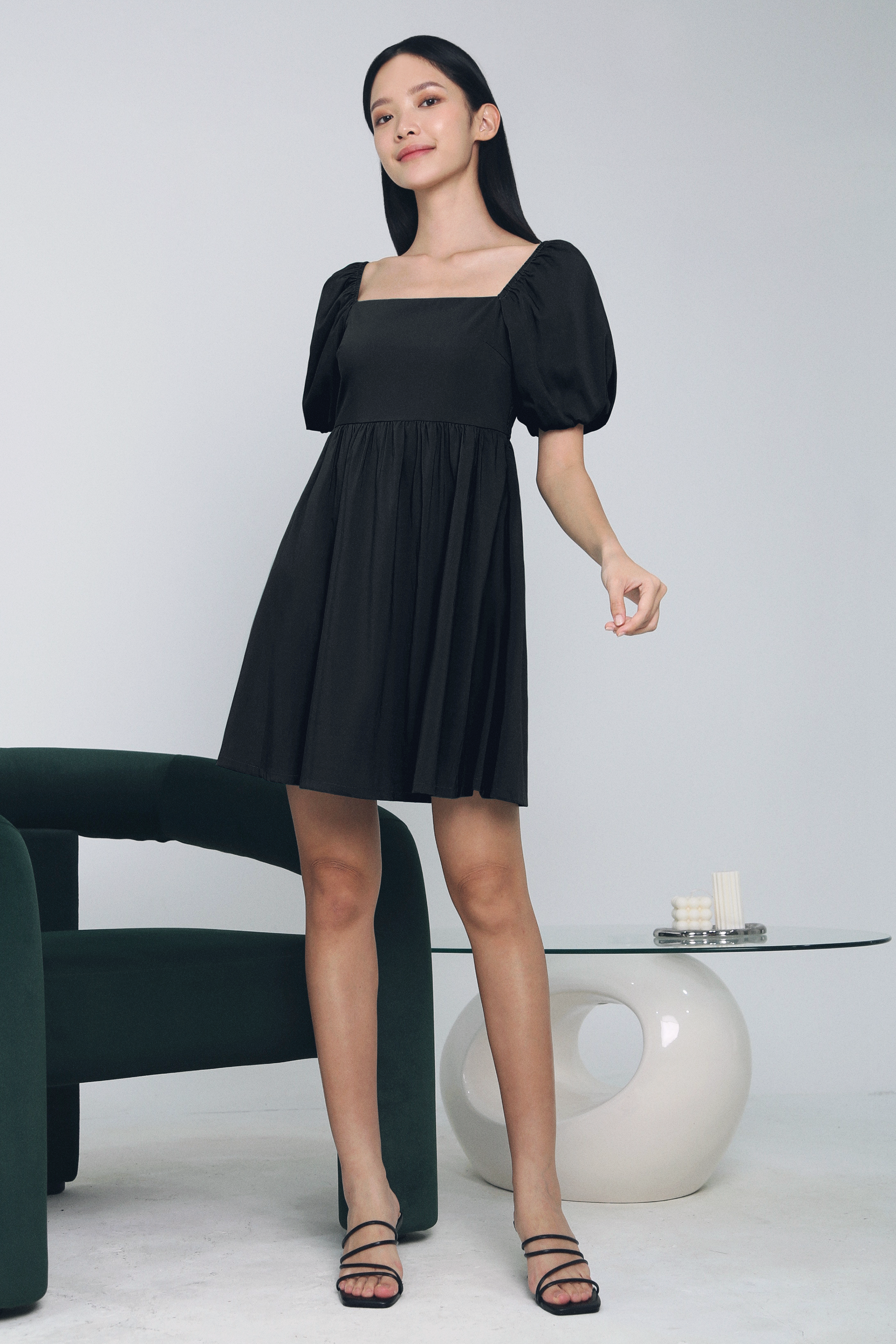Gigi Poofy Sleeves Dress Black (Backorder)