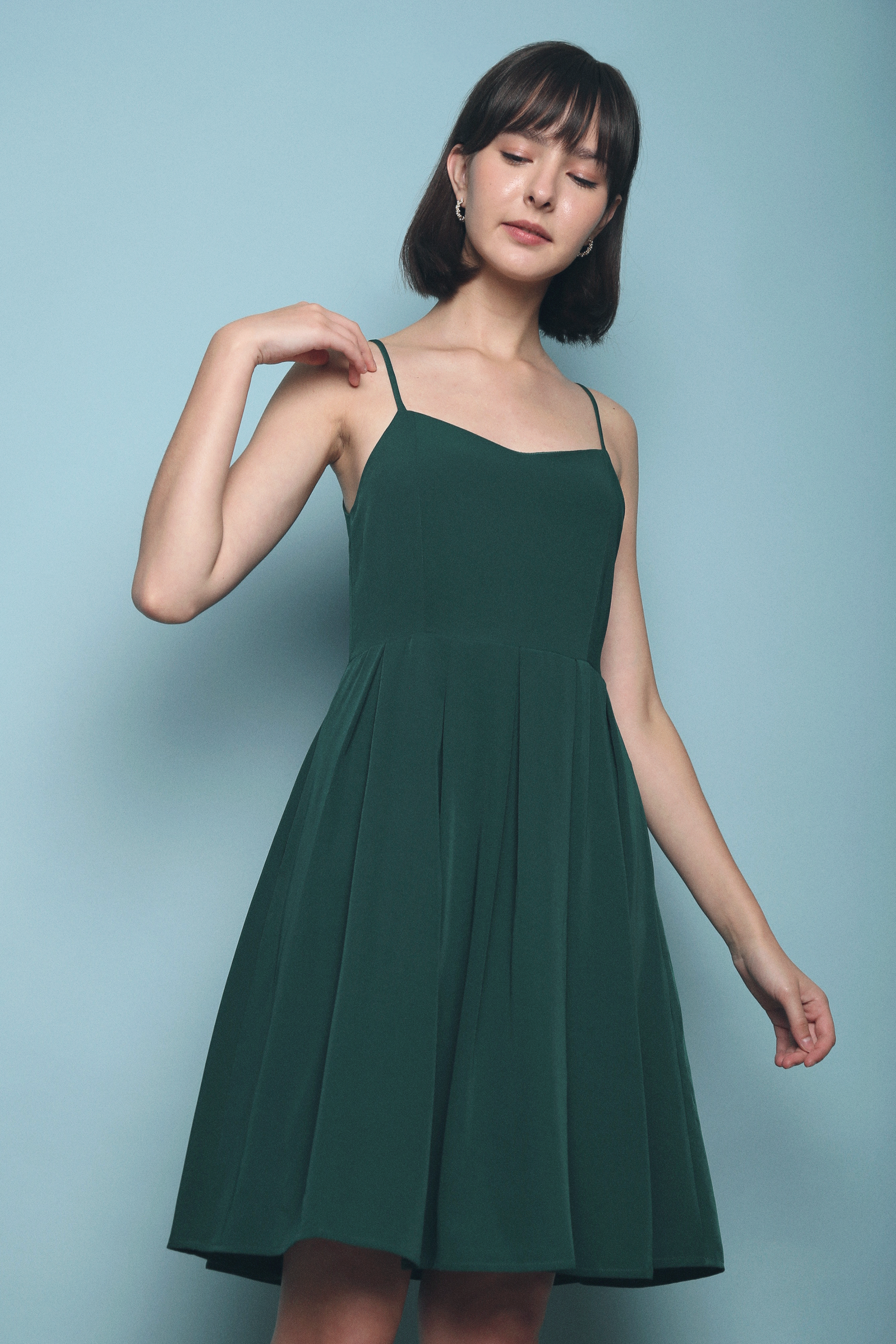 Amille Little Pleat Dress Emerald