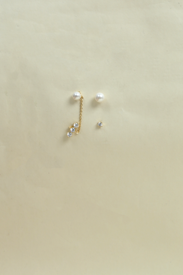 Pearl Trio Ear Studs