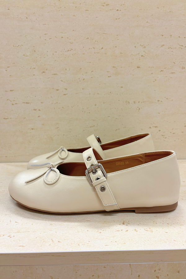Bibi Buckle Mary Jane Flats Cream