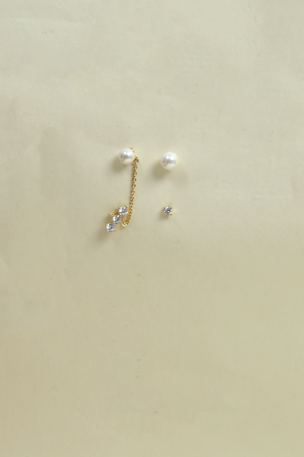 Pearl Trio Ear Studs