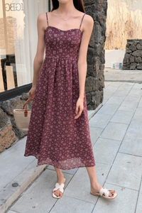 Misty Bloom Strappy Midi Dress Maroon