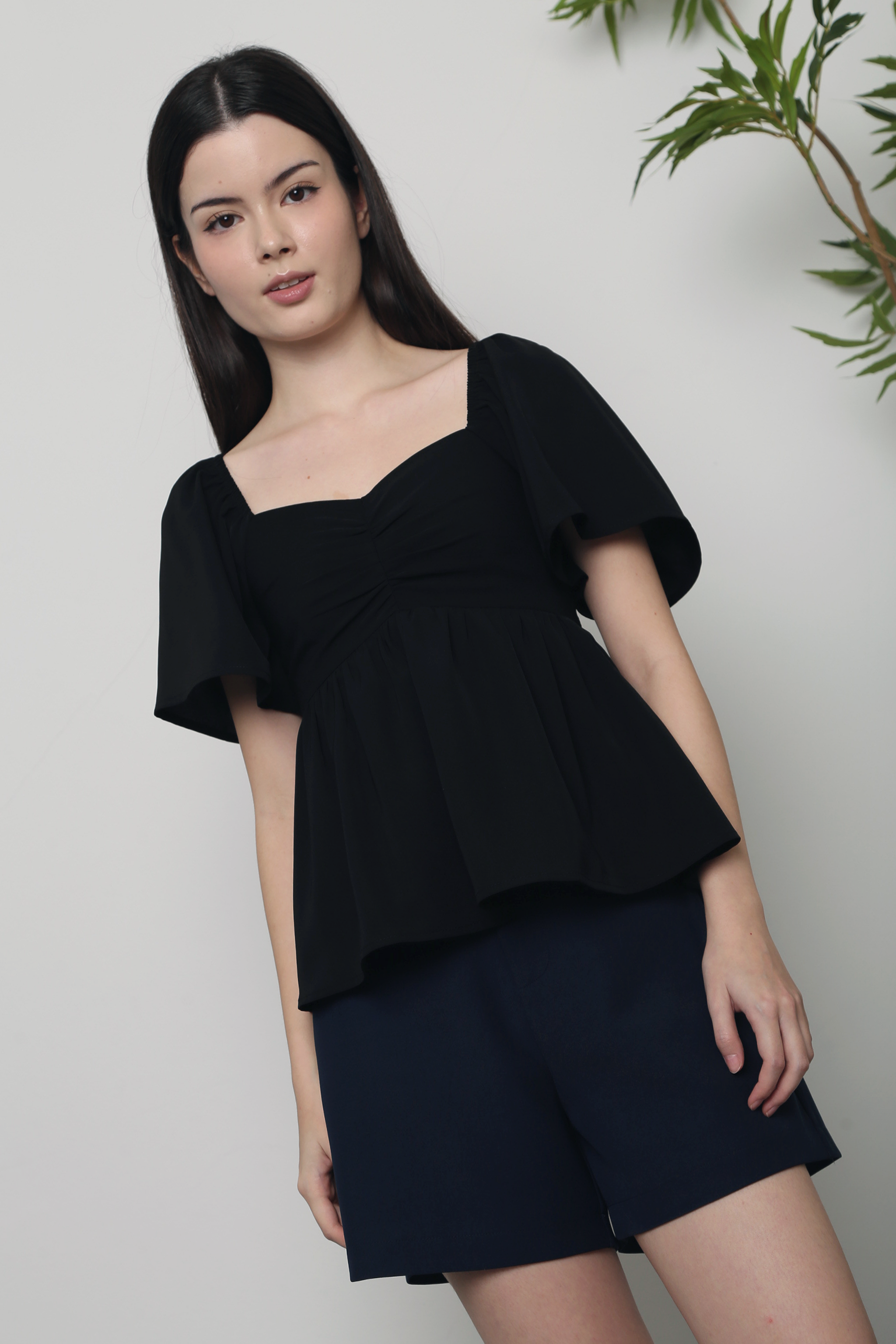 Ava Lou Sweetheart Top Black