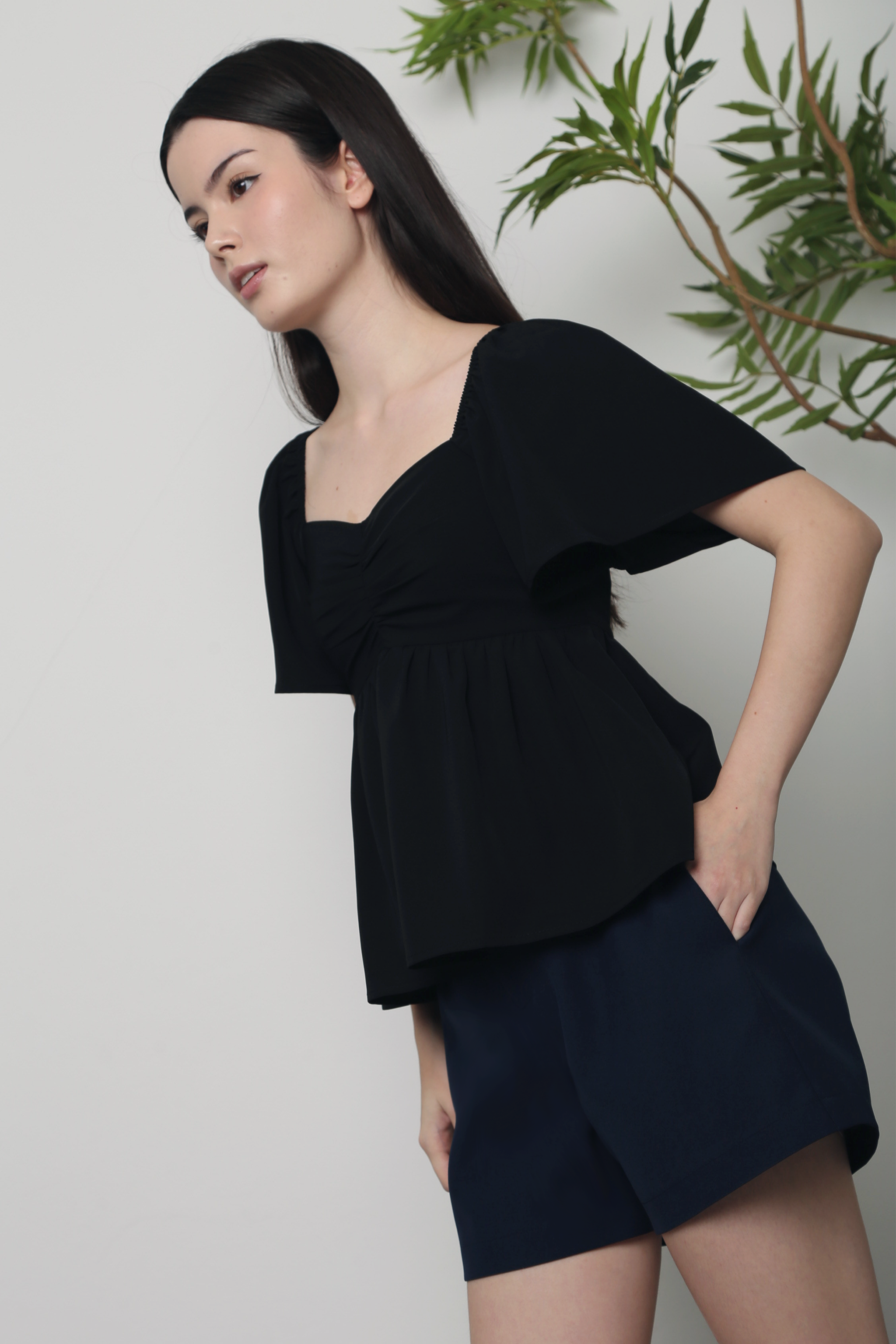 Ava Lou Sweetheart Top Black