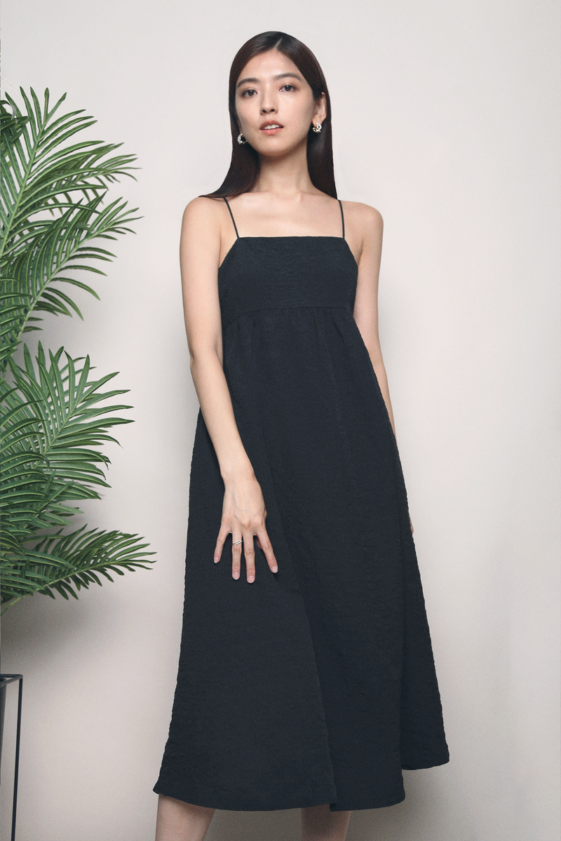 Yale Strappy Midi Dress Black