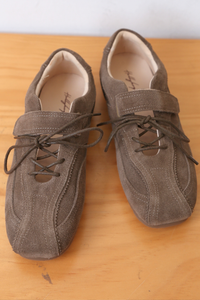 Ballet Core Lace Sneakers Brown