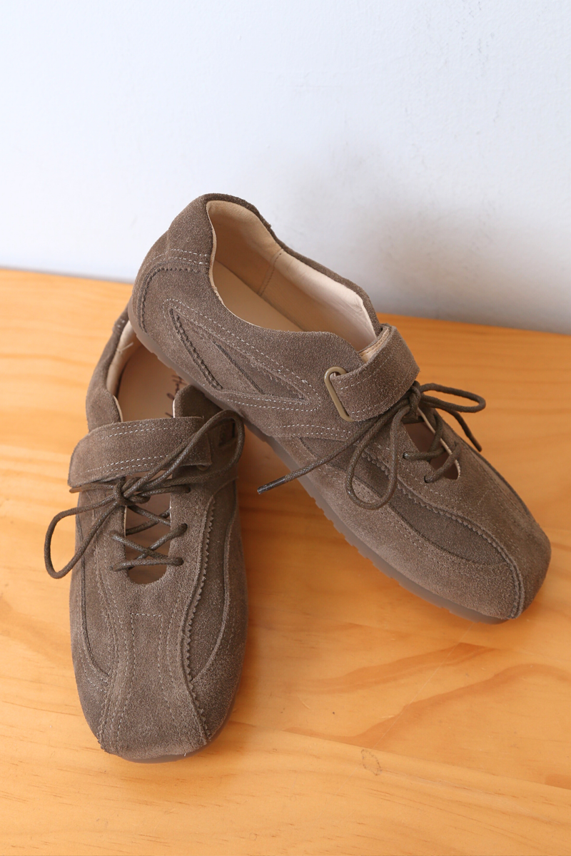 Ballet Core Lace Sneakers Brown