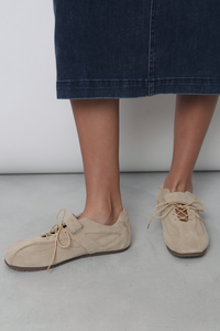 Ballet Core Lace Sneakers Light Sand