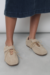 Ballet Core Lace Sneakers Light Sand