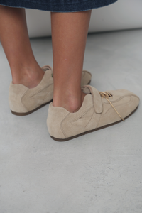 Ballet Core Lace Sneakers Light Sand