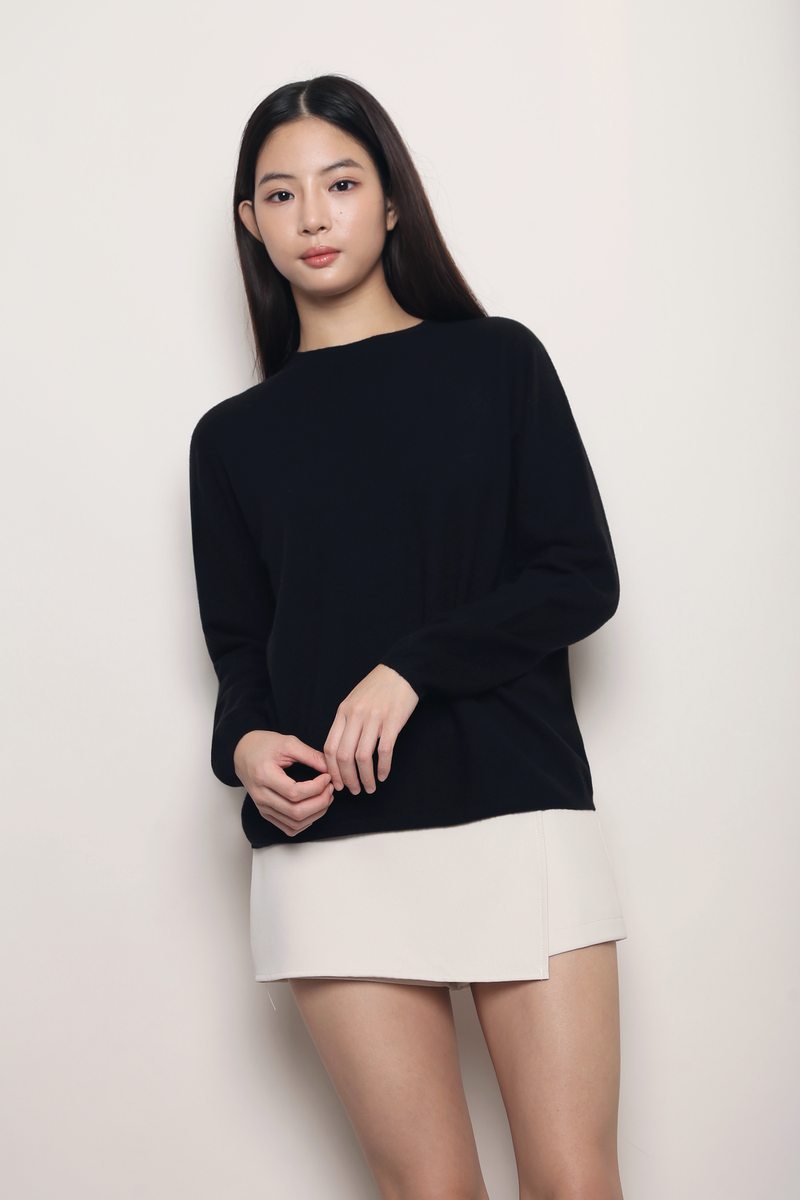 Between Seasons Knit Top Black (Backorder)