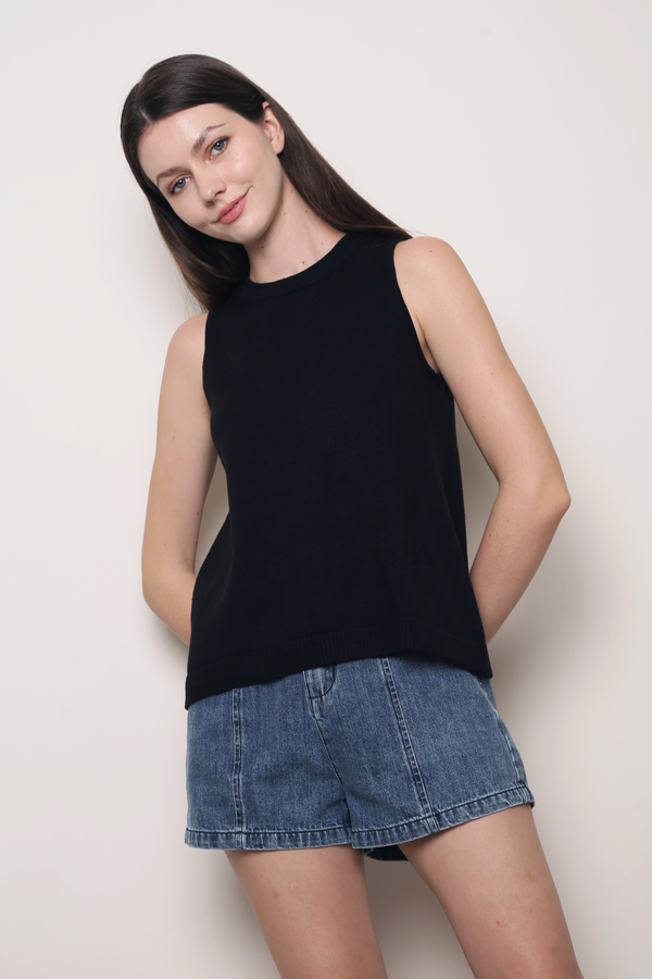 Boulevard Sleeveless Knit Vest Black