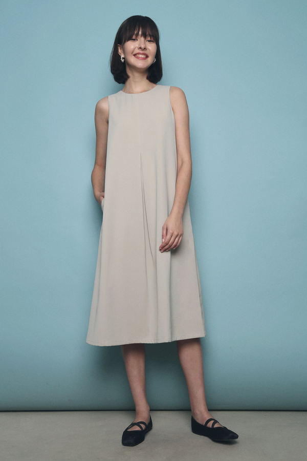 Chriselle Pleat Front Midi Dress Grey