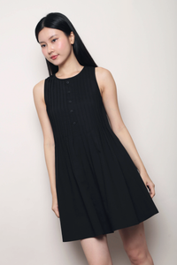 Classic Pintuck Dress Black
