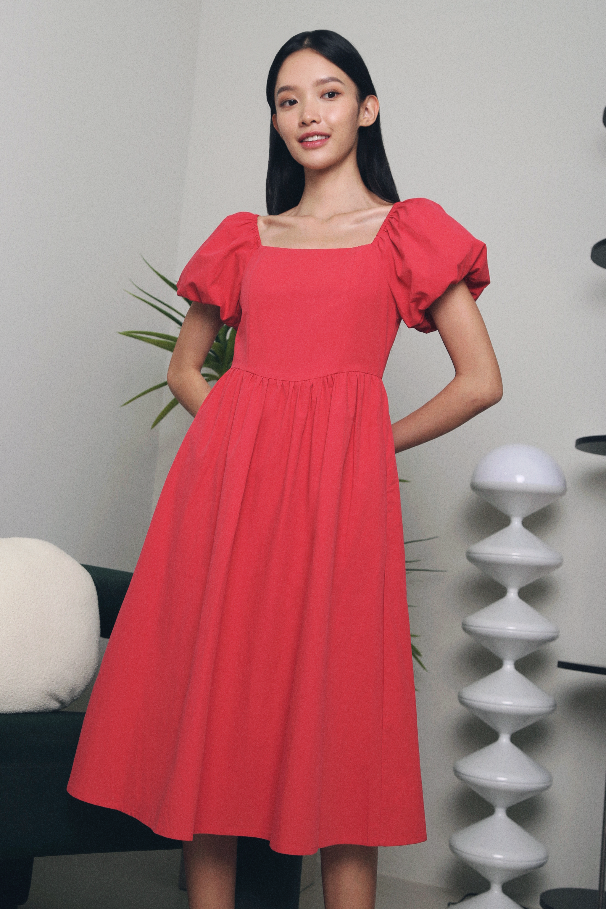 Connie Curve Waist Midi Dress Red