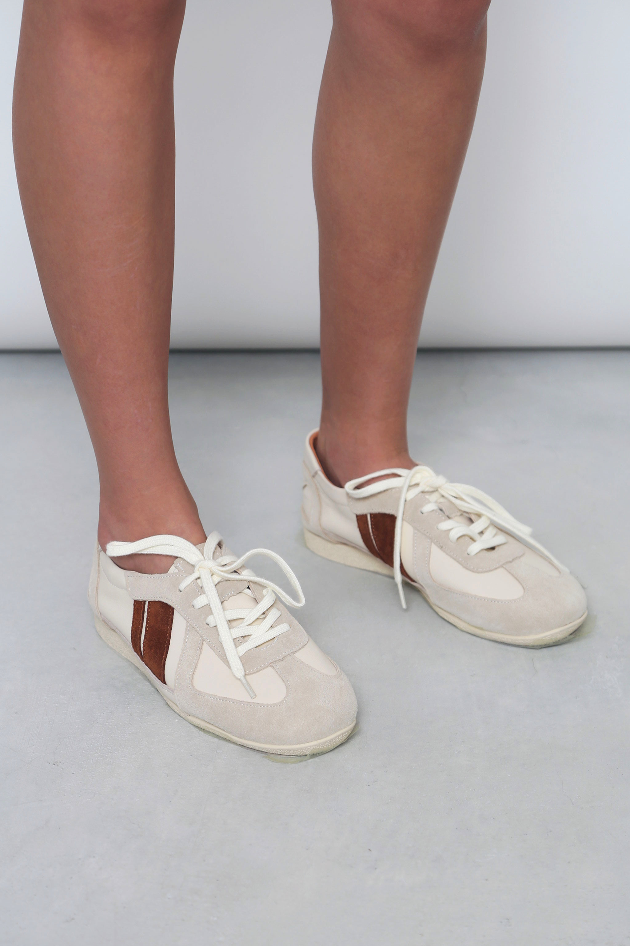 Contrast Accent Court Sneakers White