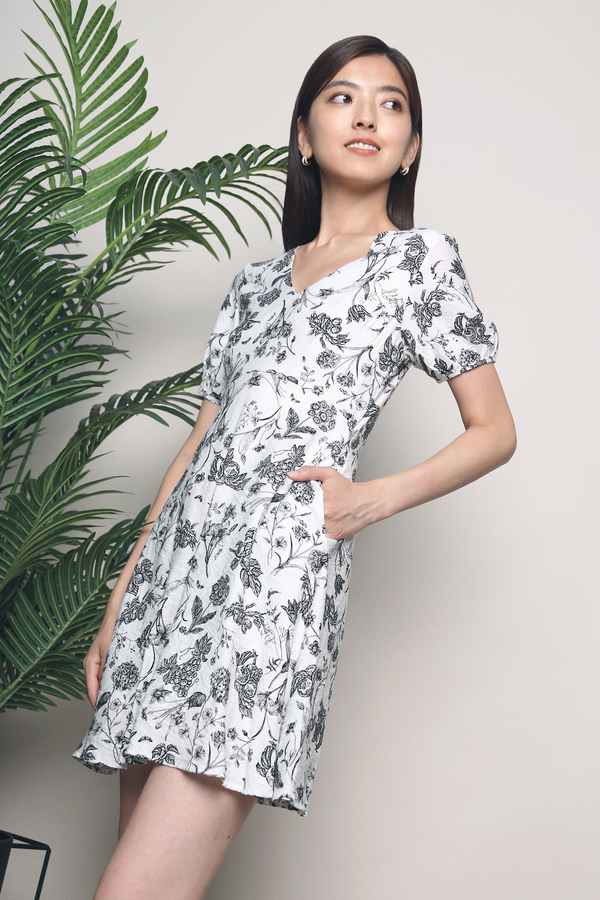 Cove Floral Skater Dress Black