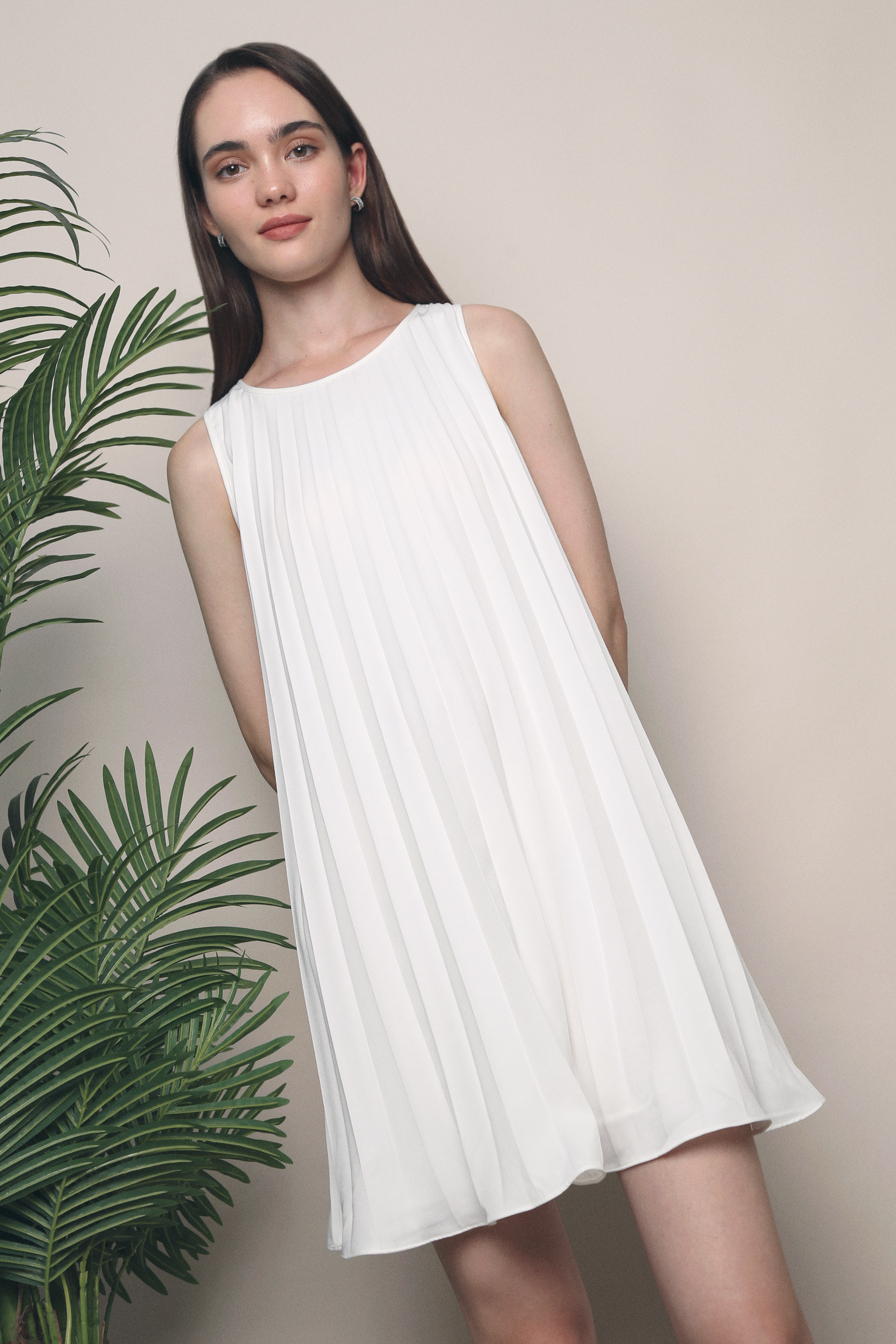 Destinee Pleat Babydoll Dress White Hollyhoque