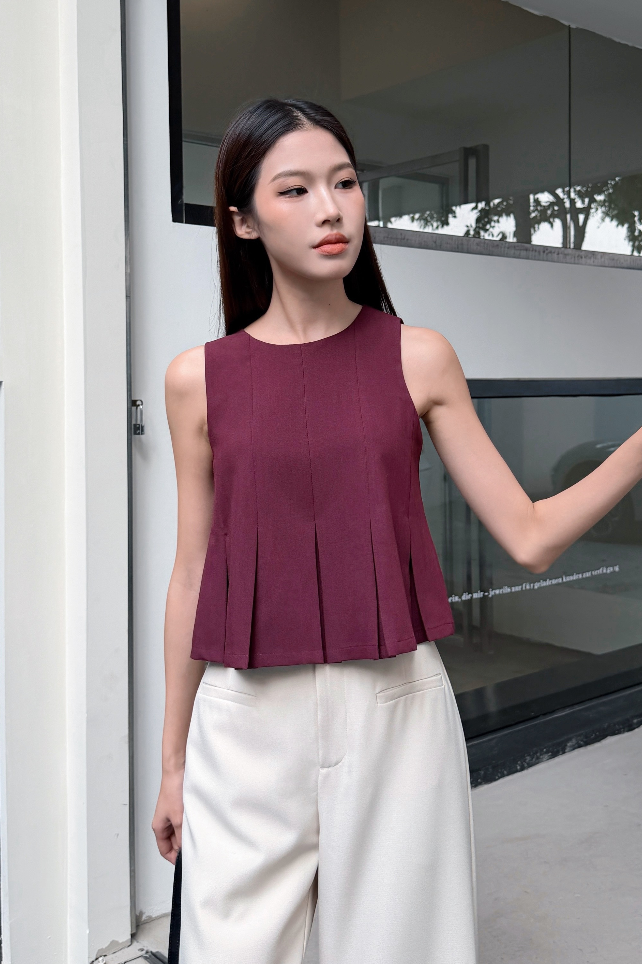 Everleigh Pleat Babydoll Top Wine (Backorder)