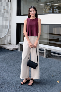 Everleigh Pleat Babydoll Top Wine (Backorder)