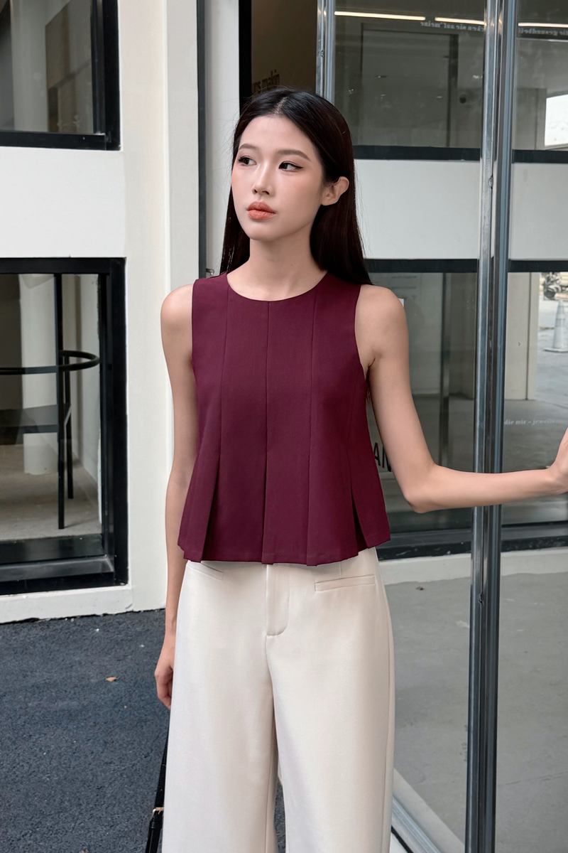 Everleigh Pleat Babydoll Top Wine (Backorder)