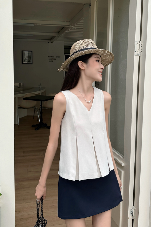 Finishing Pleat Top Ivory