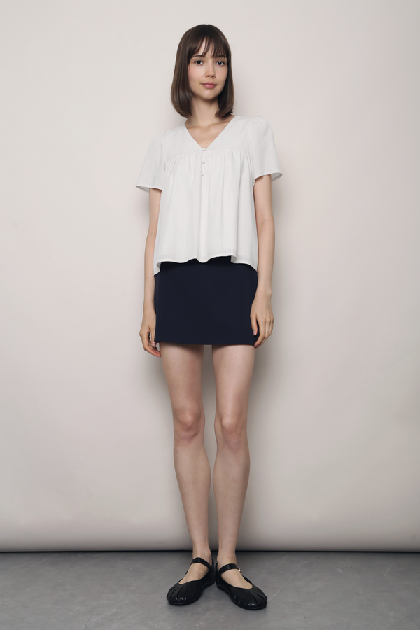 Flutter Kiss Blouse White