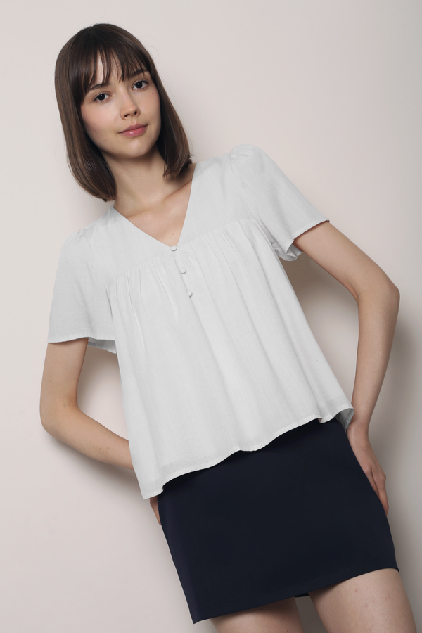 Flutter Kiss Blouse White