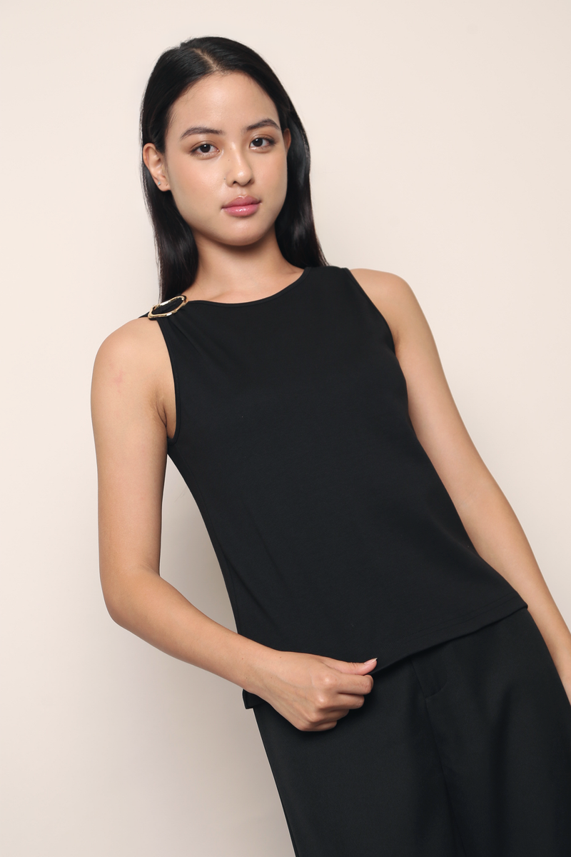 Fortune Buckle Sleeveless Top Black