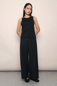 Fortune Buckle Sleeveless Top Black