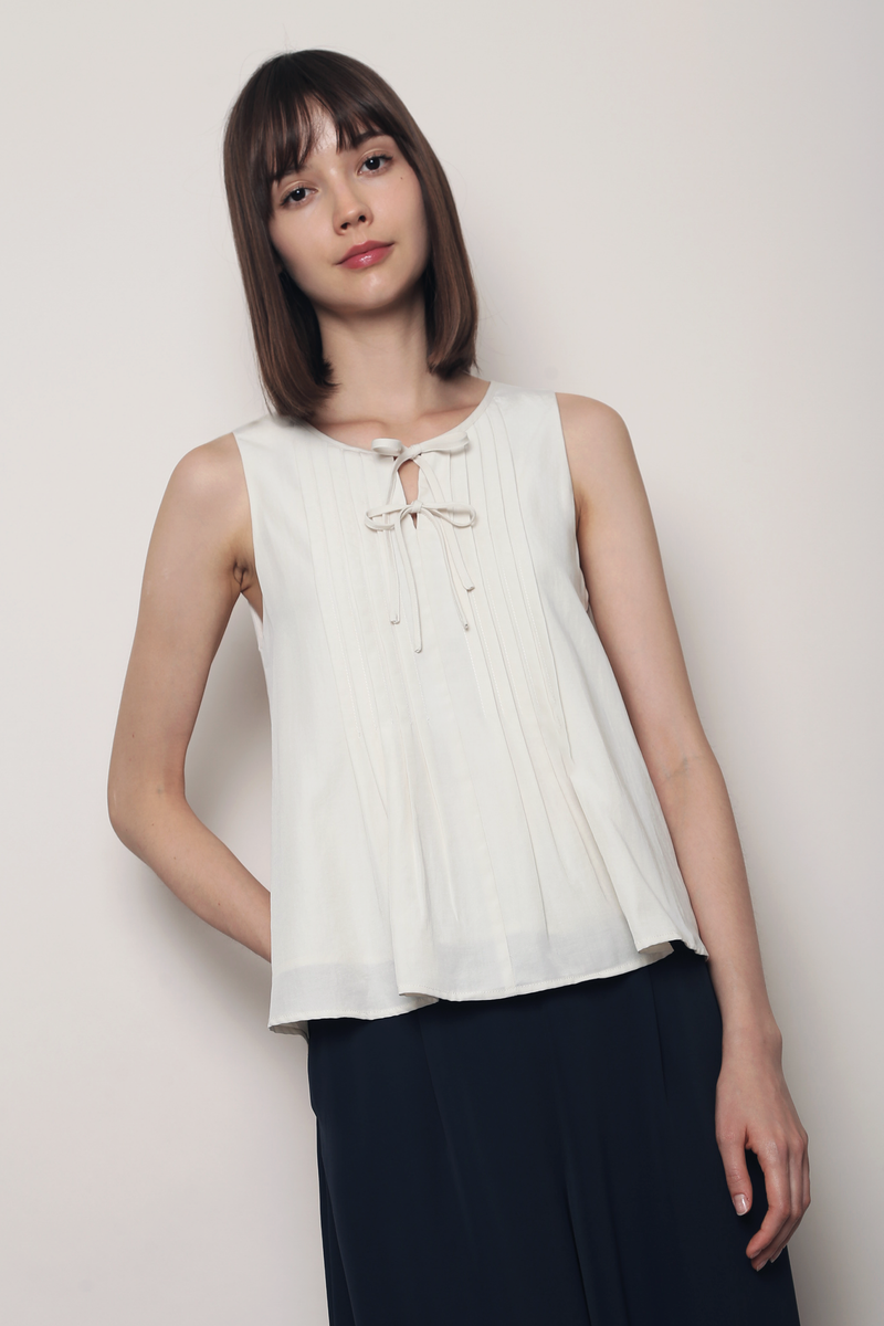 French Affair Pleat Blouse Ivory