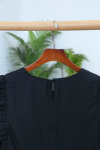 Gentle Pleat Sleeveless Top Black
