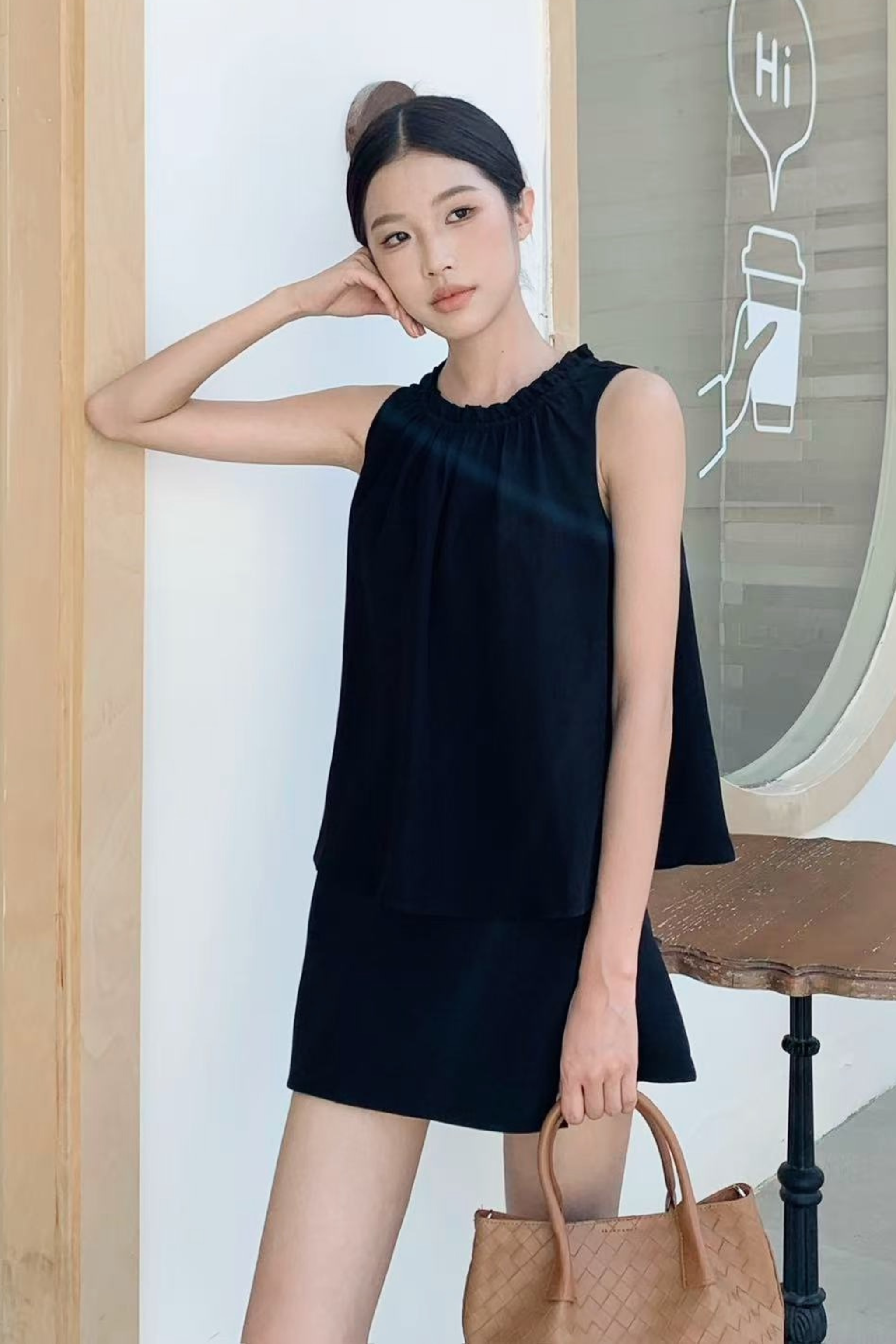 Graceous Ruffles Blouse Black