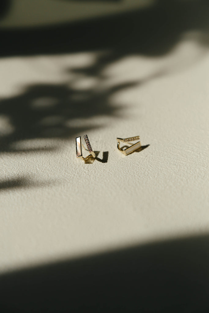 Diamonte Linear Earrings – Hollyhoque