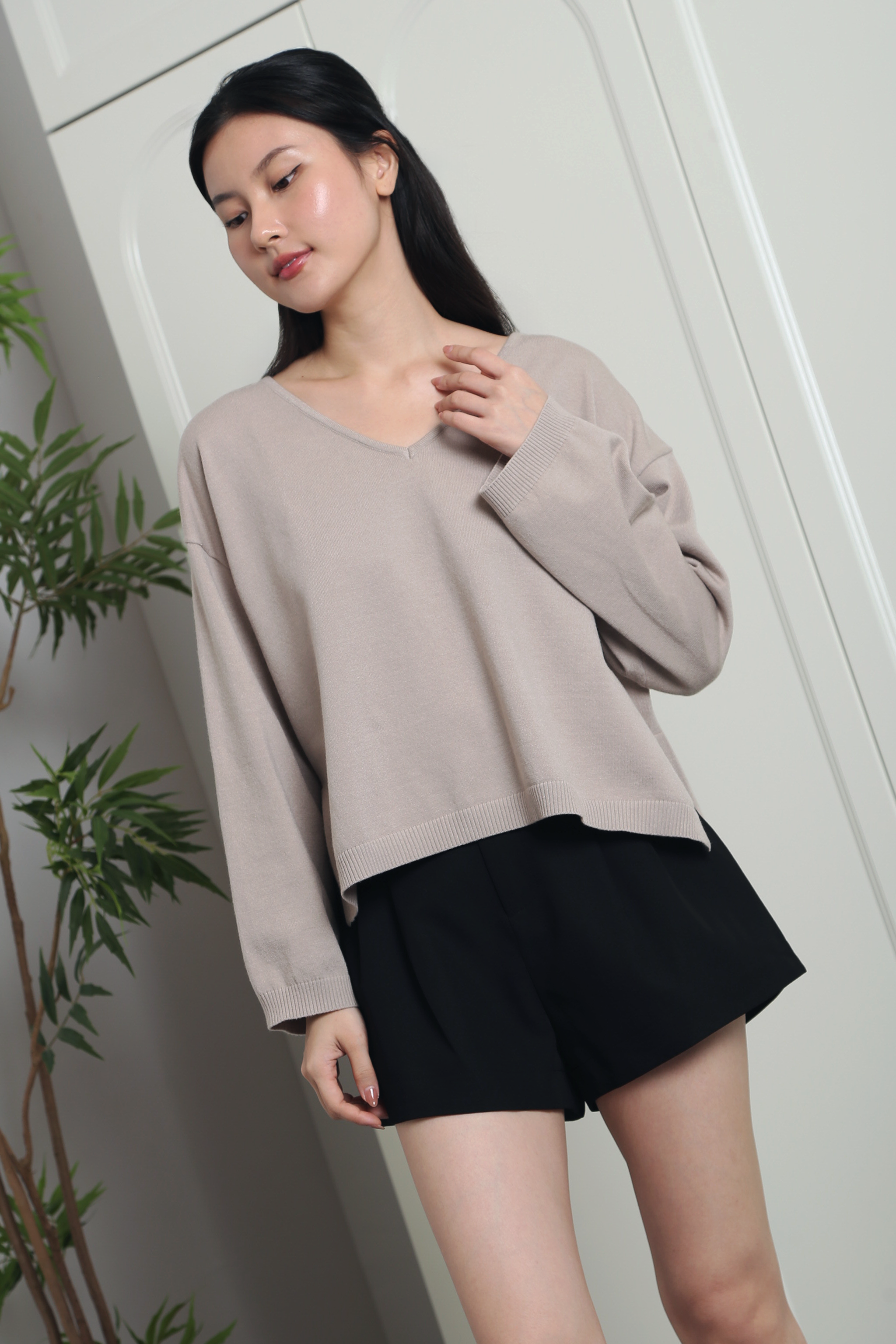 Harris Oversized V-Neck Knit Top Taupe