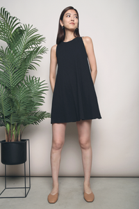 Novine Textured Shift Dress Black