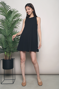Novine Textured Shift Dress Black