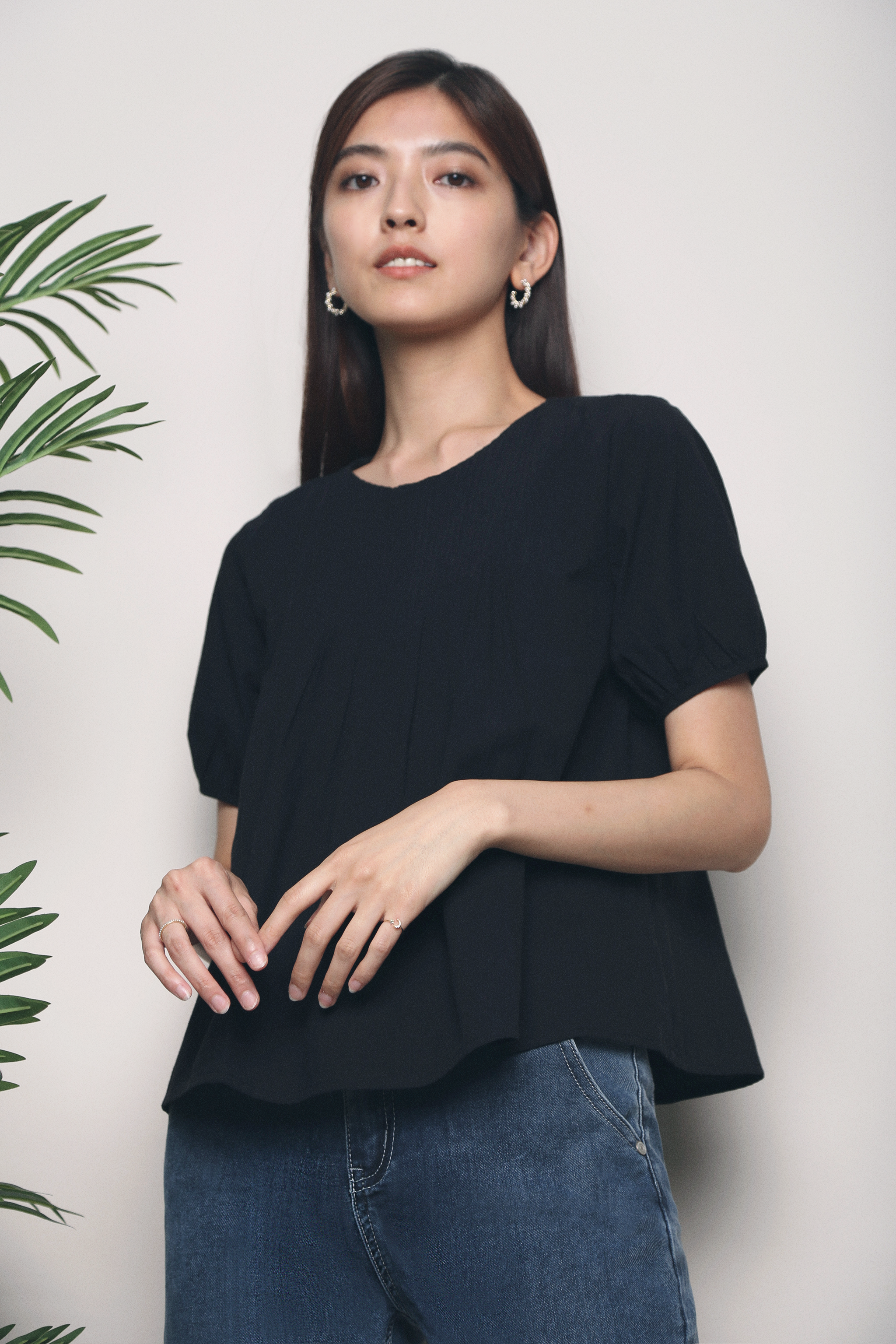 Clari Pleat Around Blouse Black