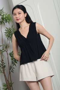 Kellyn Ruche Babydoll Top Black