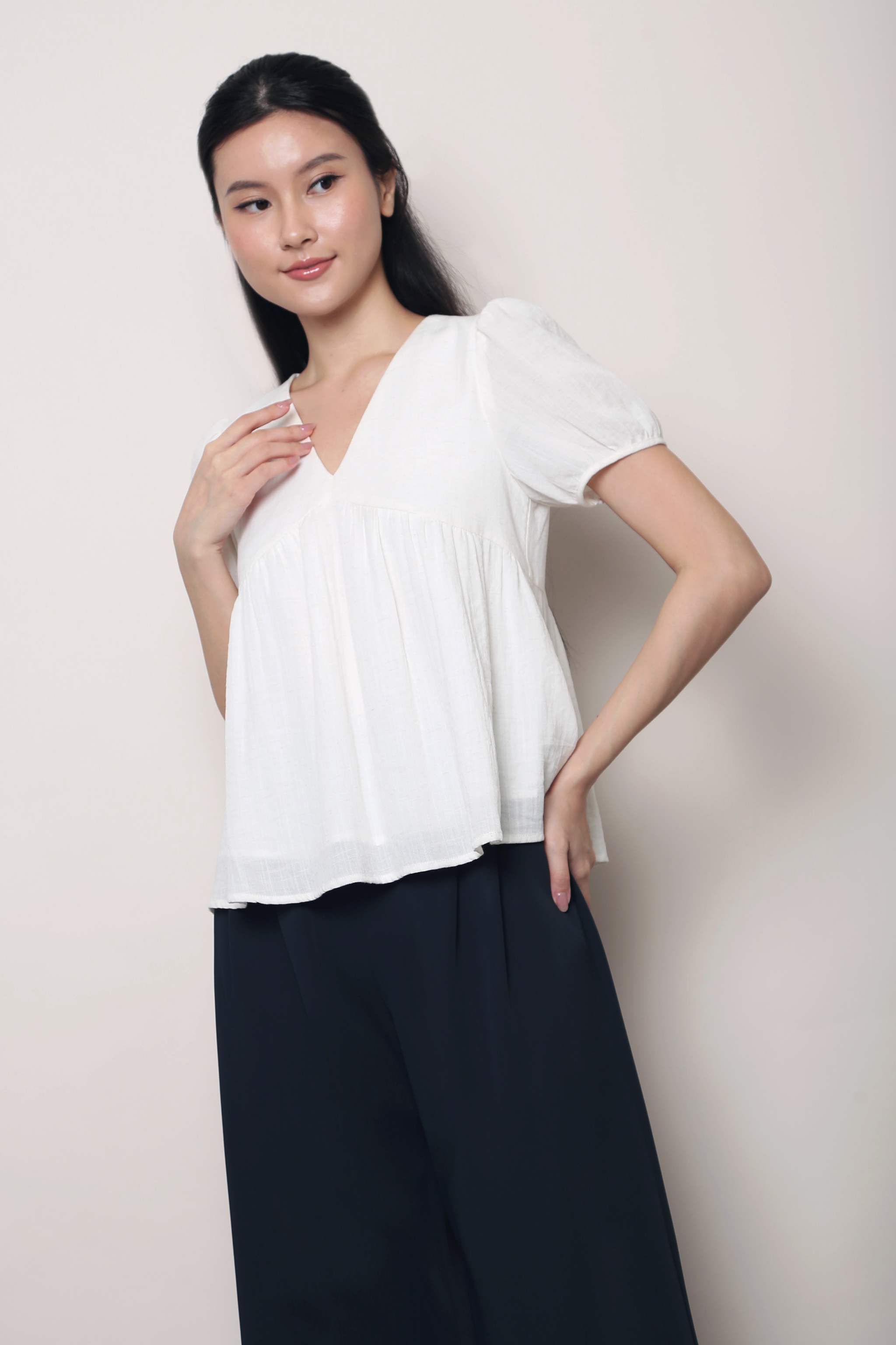 Modern Babydoll Blouse Linen (Backorder II)