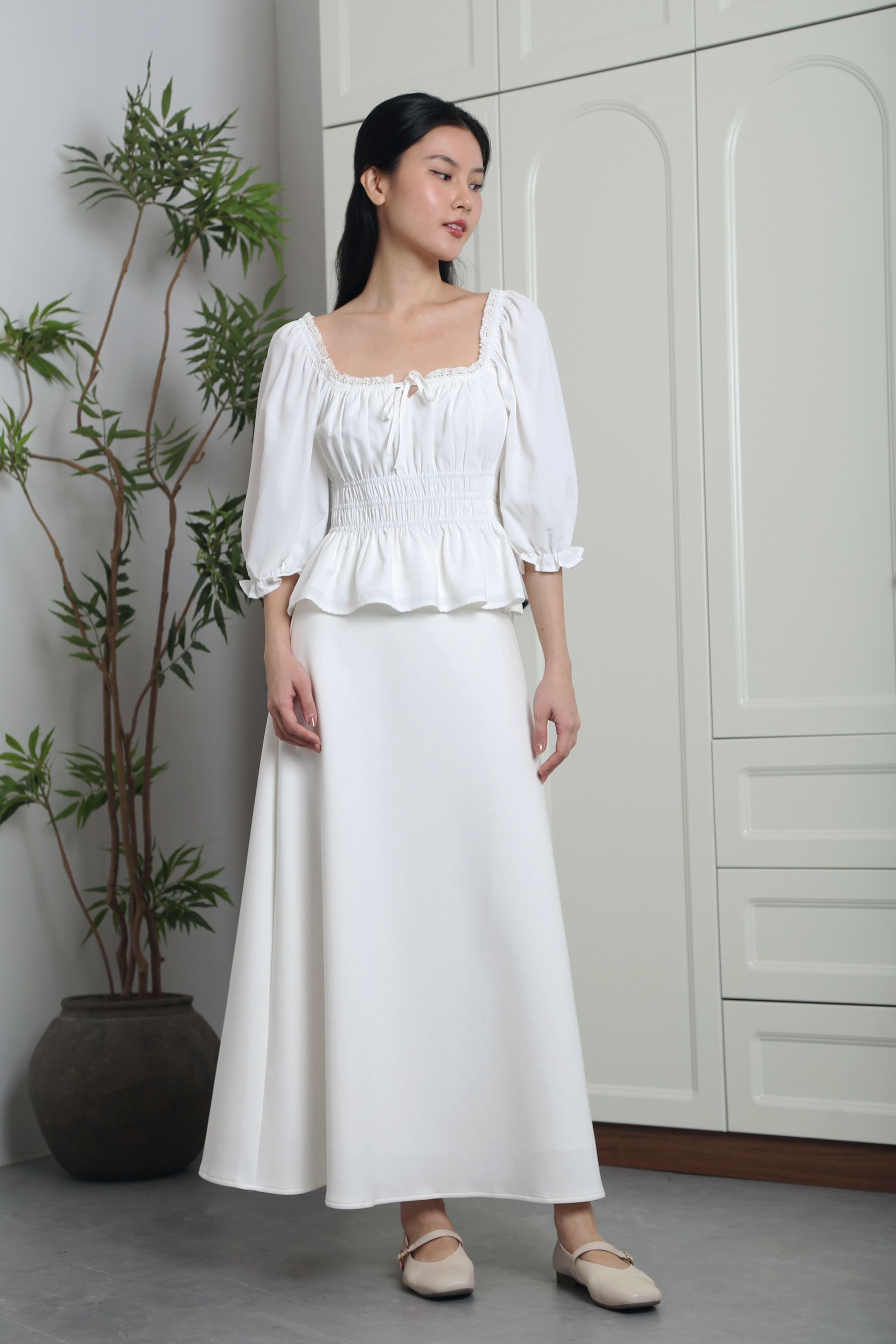 lily white blouses Moonlily Lace Trim Blouse White (Resock) – Hollyhoque