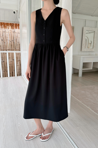 Palais Vest Dress Black