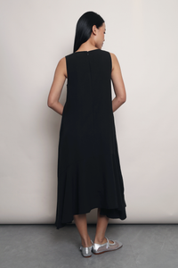 Poise in Motion Midi Dress Black