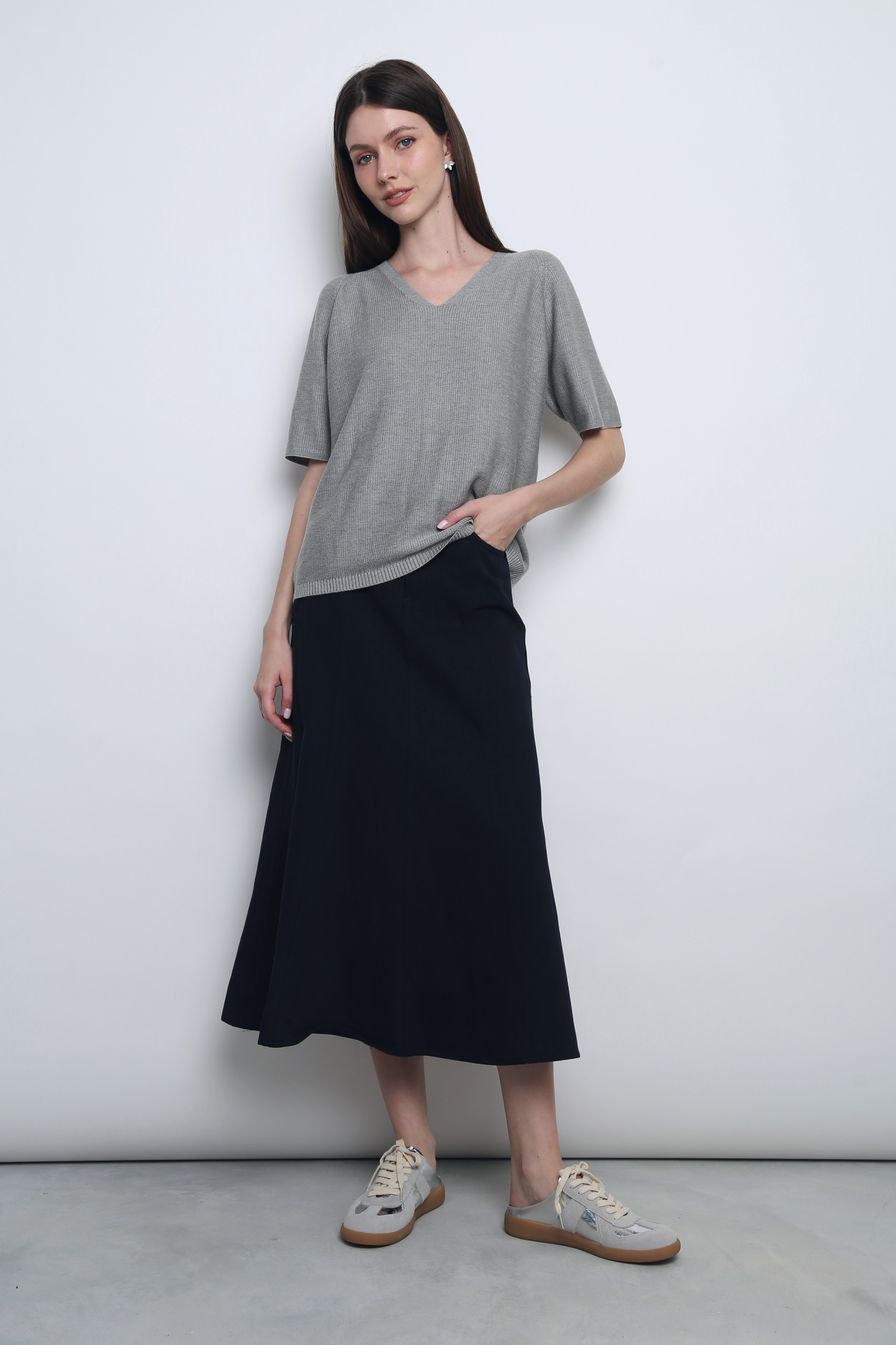 Seychelles Scallop Knit Blouse Grey