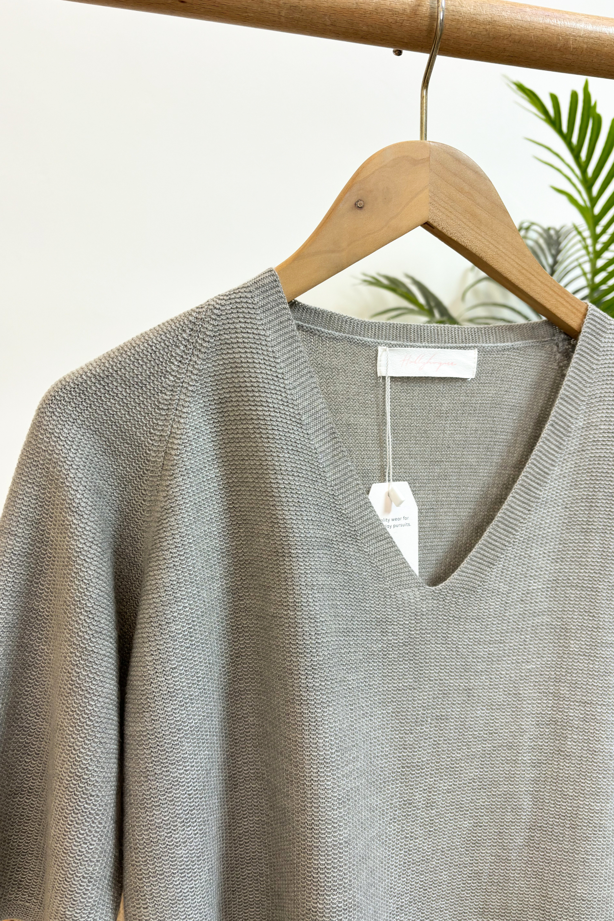Seychelles Scallop Knit Blouse Grey