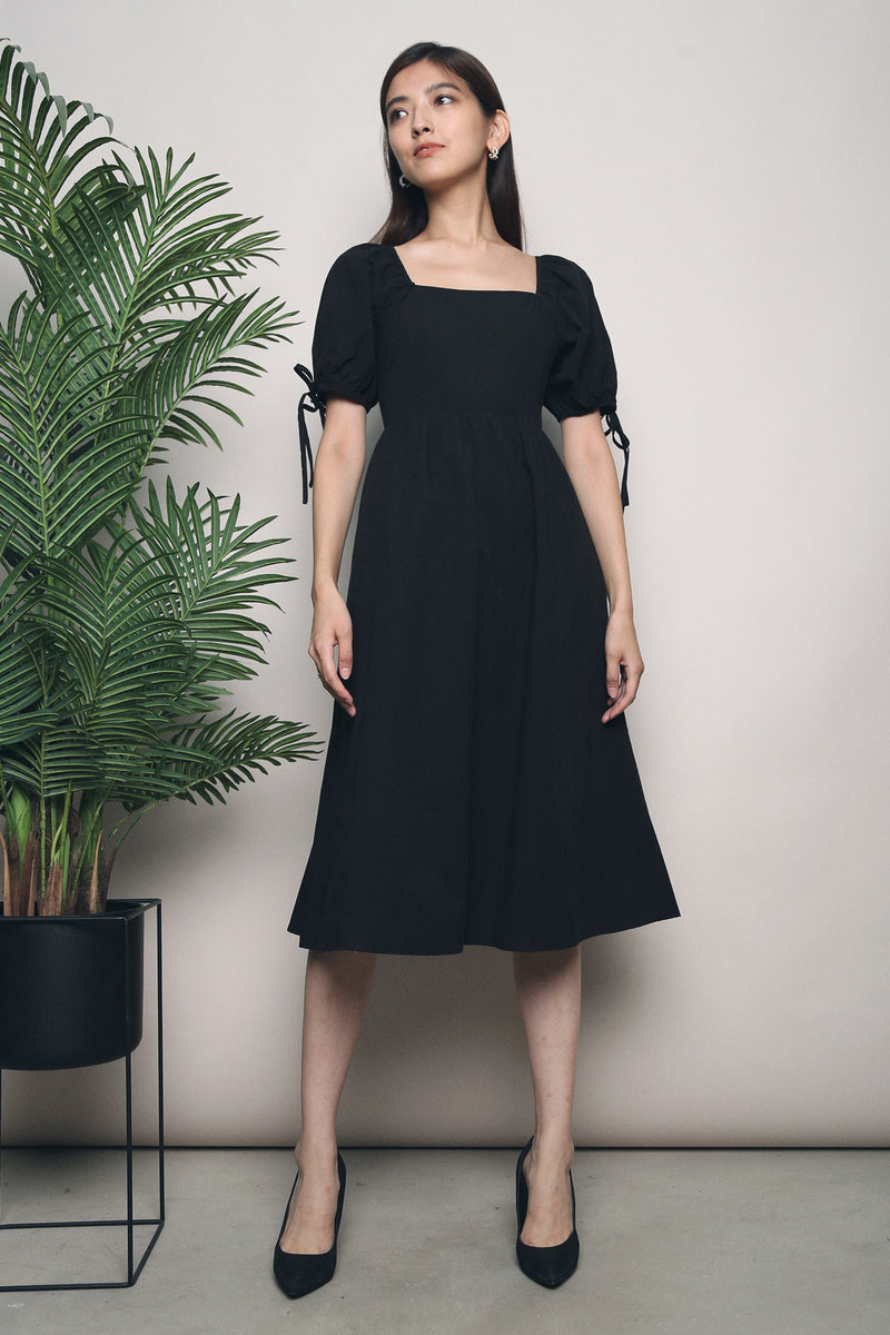 Liza Square Neck Midi Dress Black