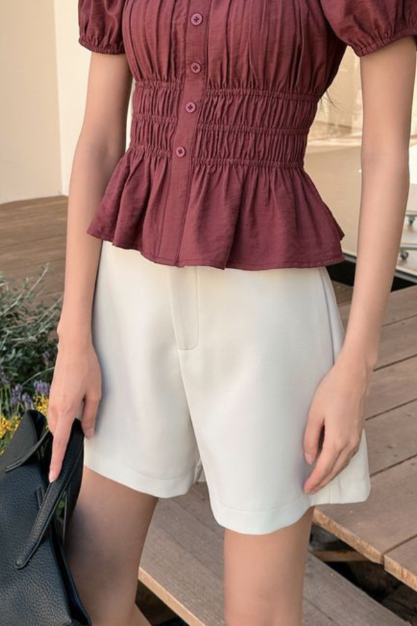 Signature Mom Shorts Ivory (Backorder II)