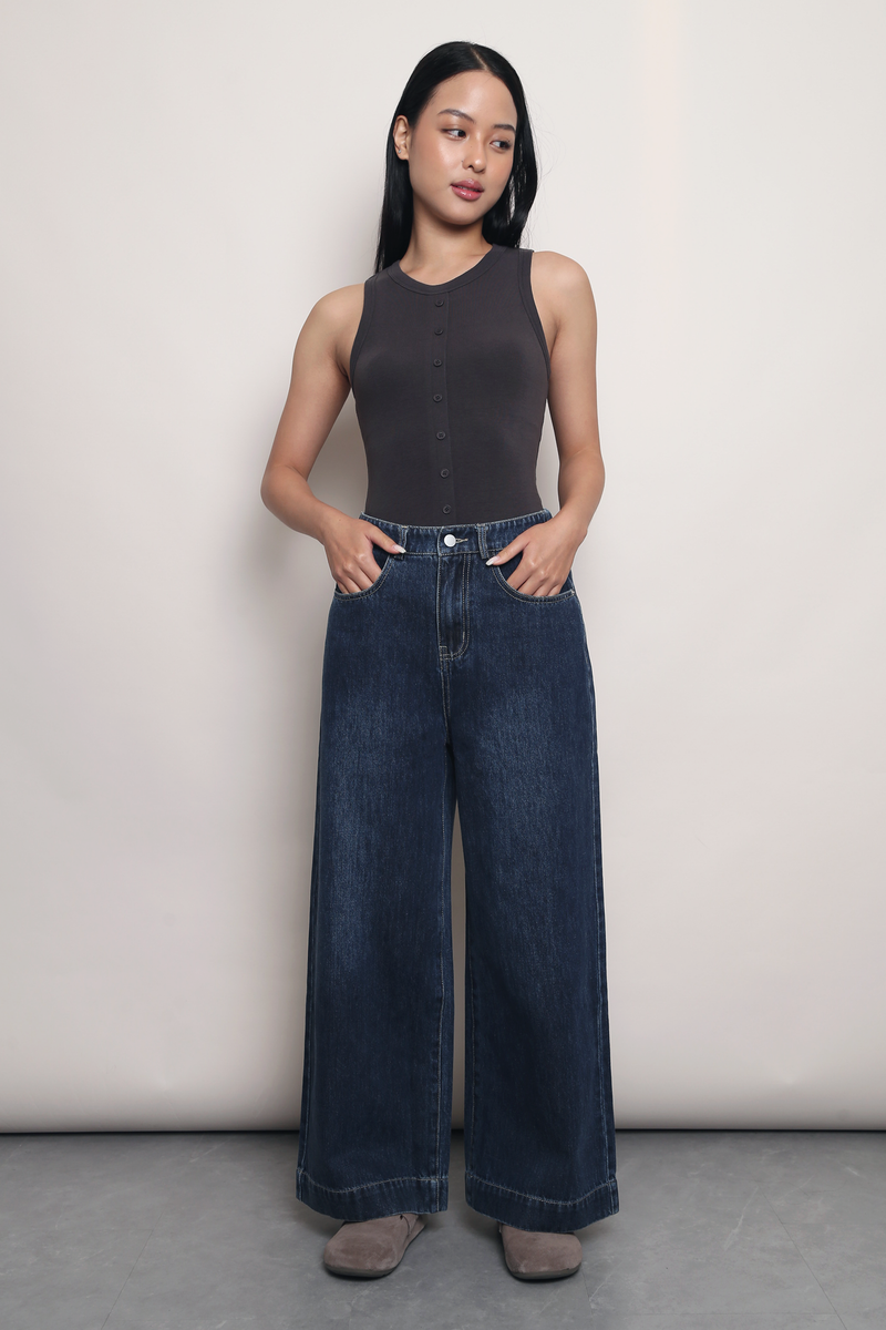 Straight & Easy Denim Jeans