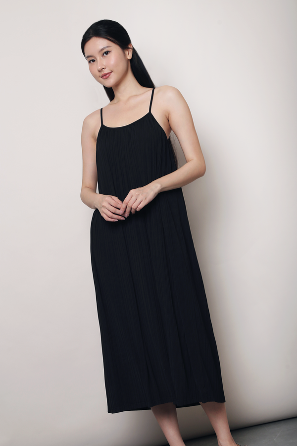 Swoon Pleat Around Strappy Dress Black