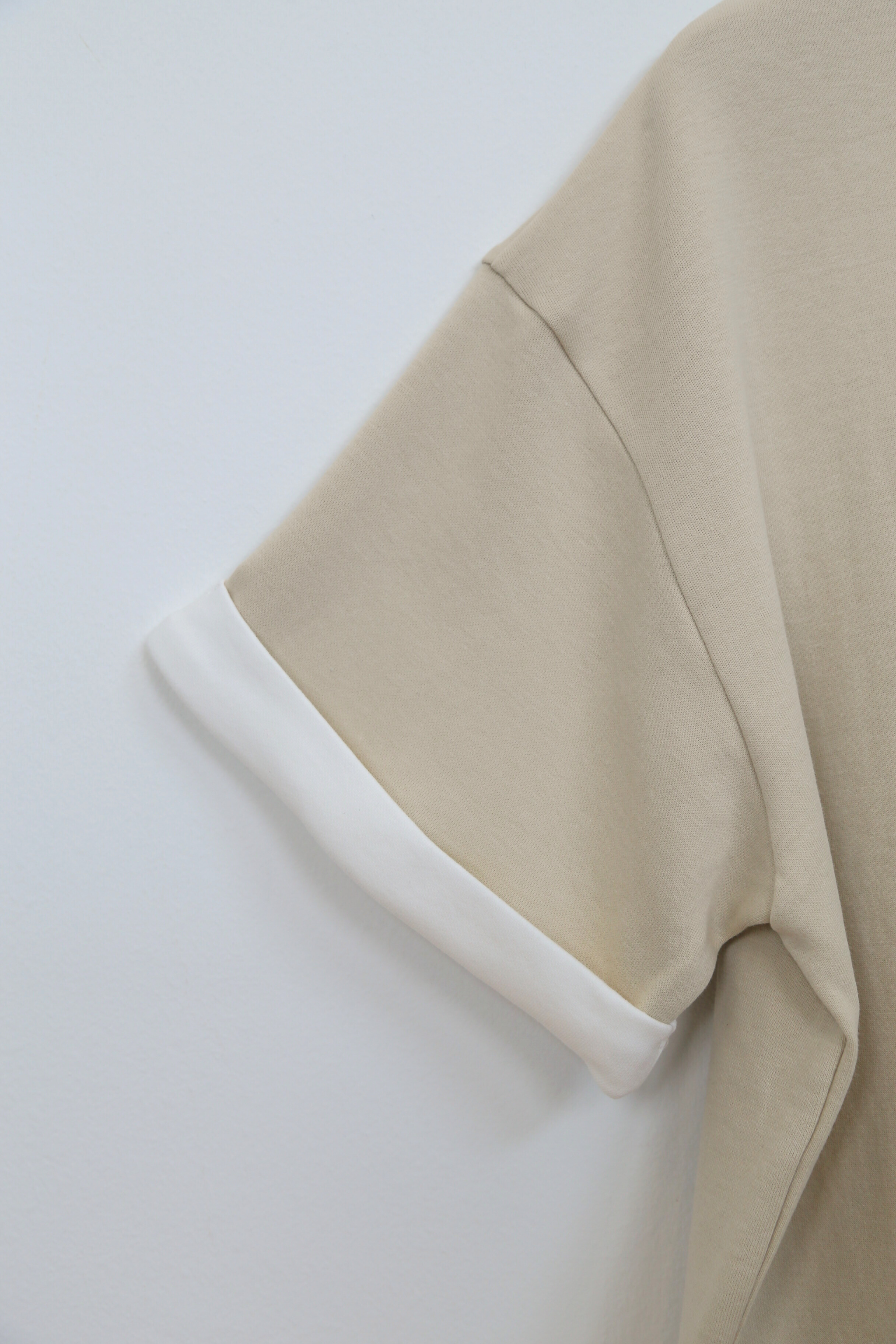 Toni Colorblock Boxy Tee Beige/White